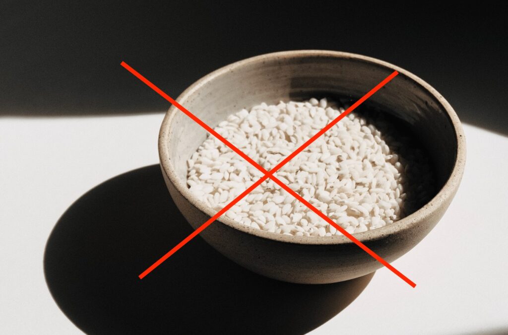 Gebruik geen rijst voor het drogen van je telefoon met waterschade.